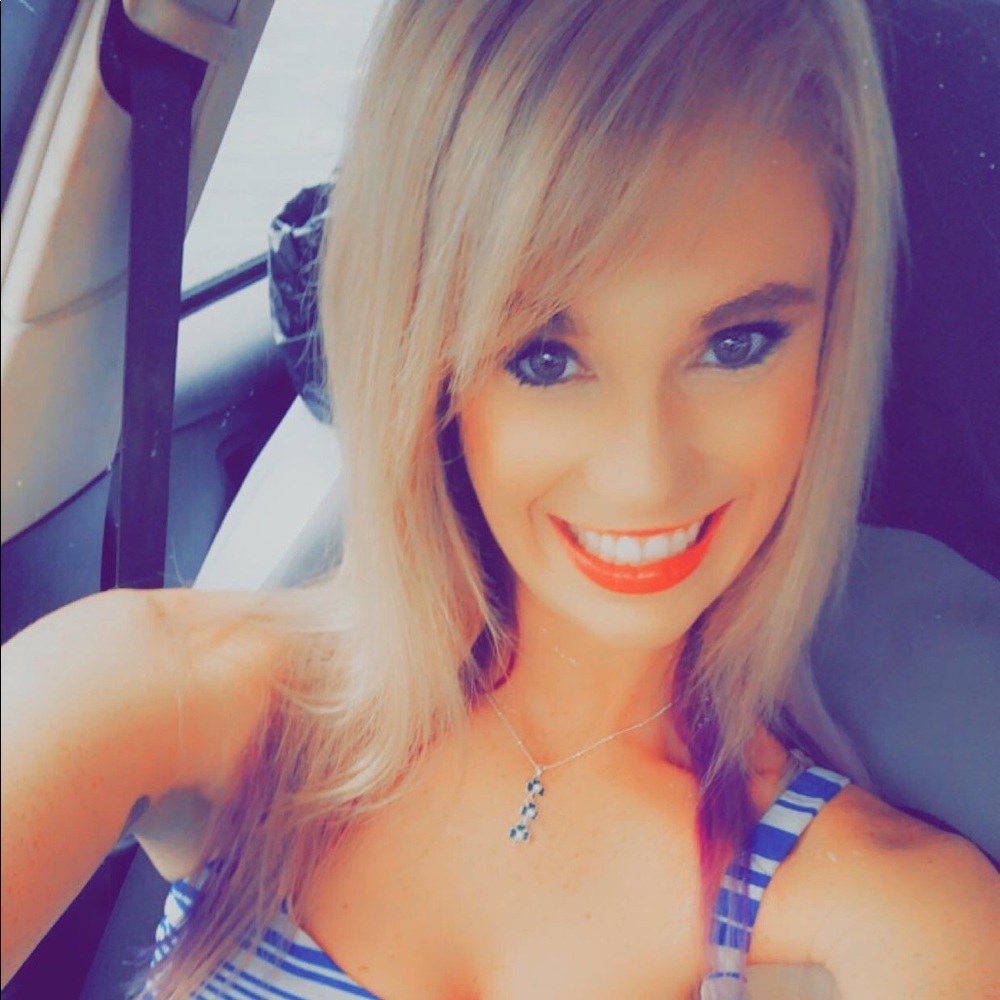 Meet your Posher, Paige